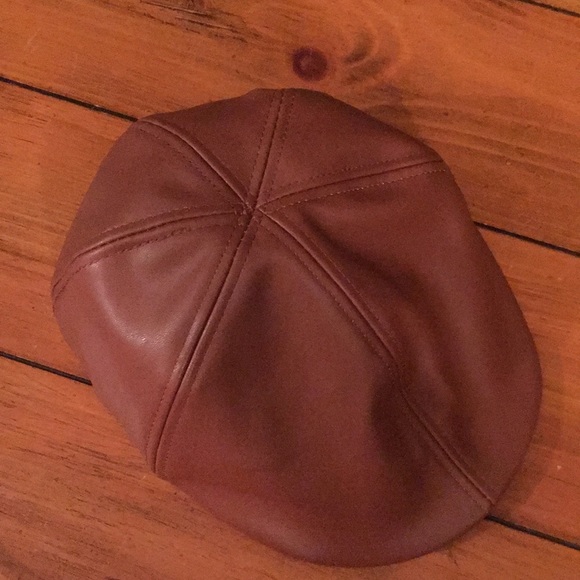 Newsboy Hat Faux Leather - Picture 4 of 7
